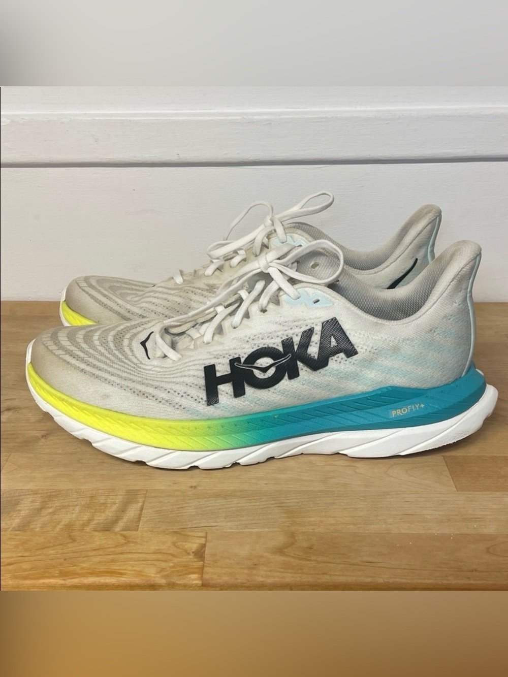 Hoka Mach 5 running sneakers featuring PROFLY+ midsole men’s size 11.5 wide